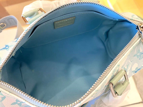 ルイヴィトンバッグ着用イメージ